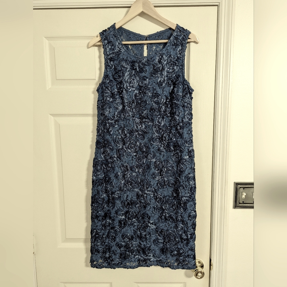 Marina blue Dress sequin rose design  sleeveless formal Party (size tag missing)